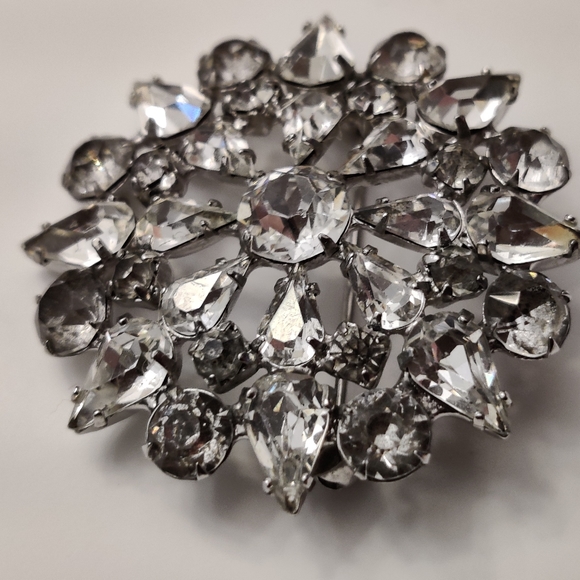 Vintage Joseph Wiener Crystal Brooch - Picture 7 of 12